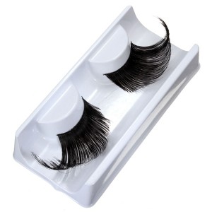 false lashes